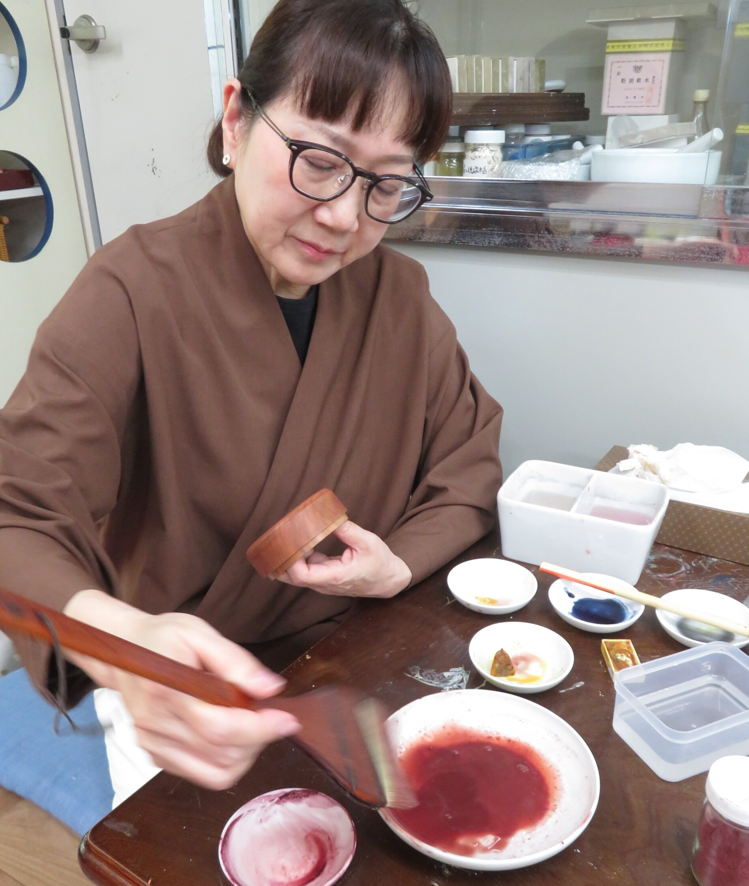 正倉院宝物の再現：金銀絵碁子合子