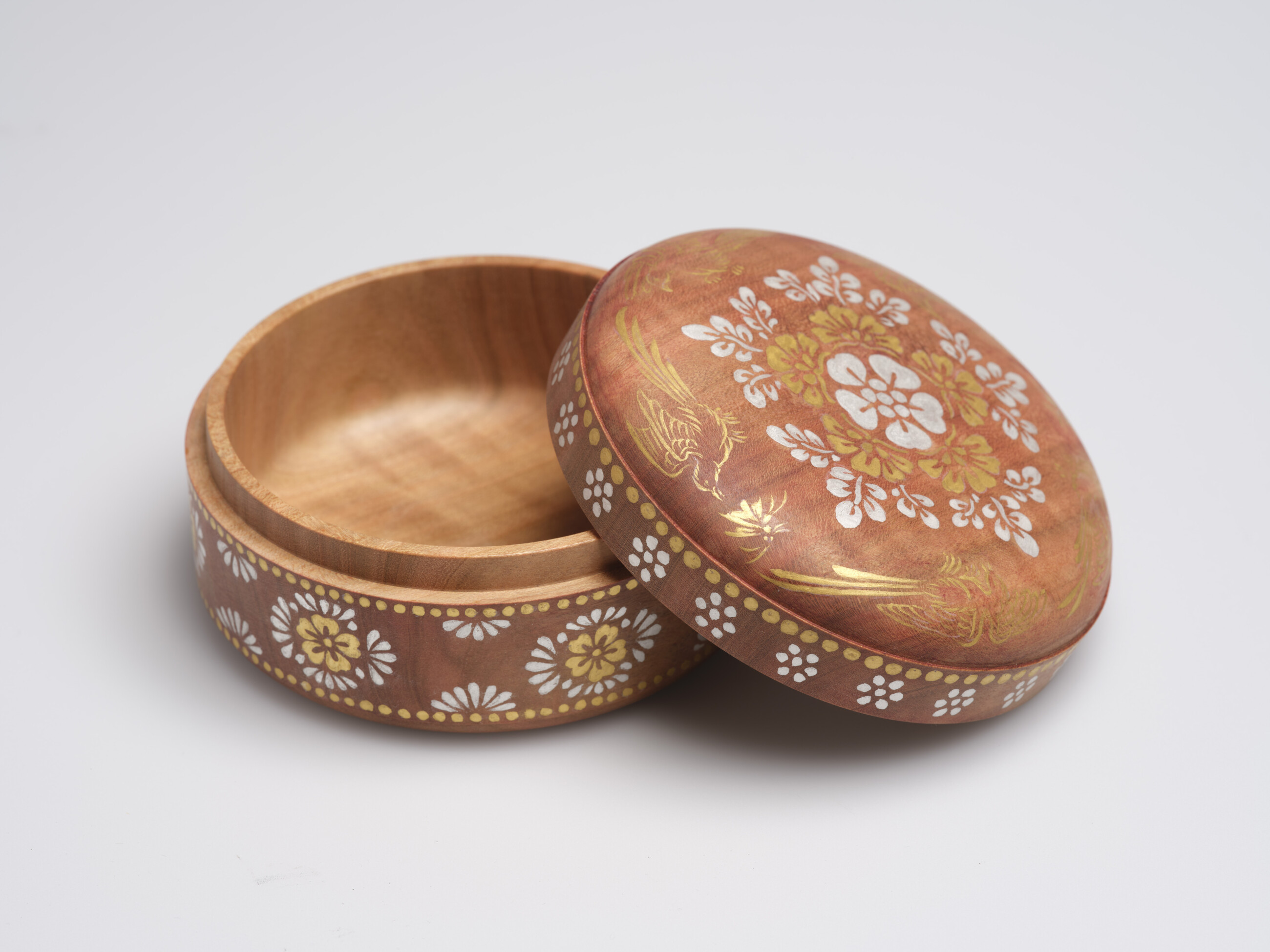 奈良国立博物館監修「金銀絵碁子合子(きんぎんえのきしのごうす)」再現作品